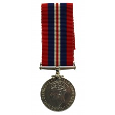  WW2 War Medal 1939-45, Canadian Issue, in Silver