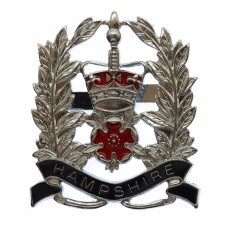 Hampshire Constabulary Sergeants Enamelled Cap Badge - Queen's Cr