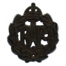 Royal Air Force (R.A.F.) WW2 Plastic Economy Cap Badge