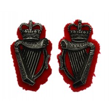 Pair of Royal Ulster Constabulary (R.U.C.) Anodised Collar Badges - Queen's Crown