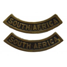 Pair of WW2 South Africa Nationality Shoulder Titles