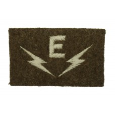 Royal Electrical & Mechanical Engineers (R.E.M.E.) Control Equipment Technician Cloth Trade Badge