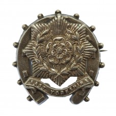 East Yorkshire Regiment 1905 Hallmarked Silver Horseshoe Sweetheart Brooch