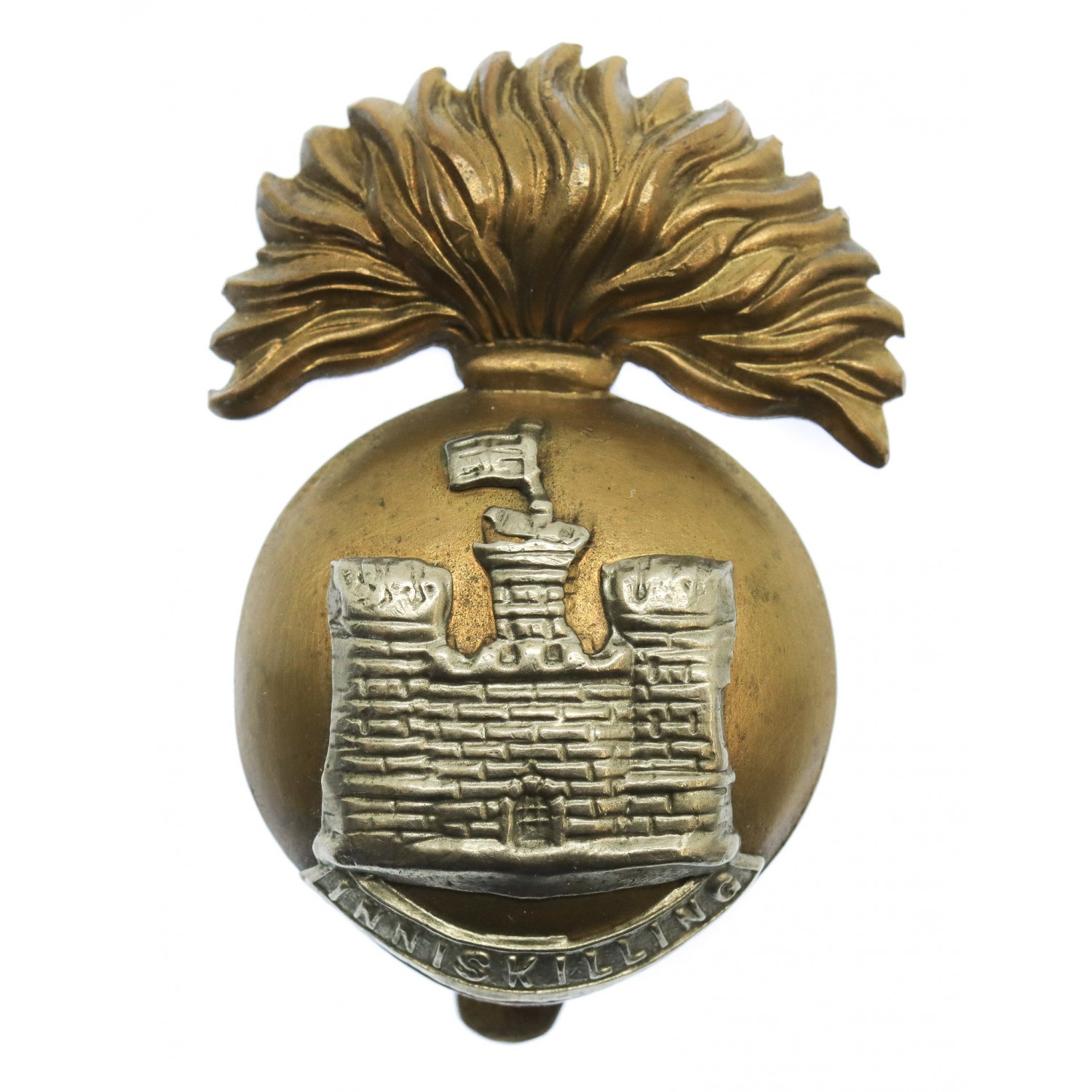 Royal Inniskilling Fusiliers Cap Badge (Flag Left)