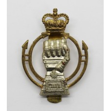 Royal Canadian Armoured Corps Beret Badge - Queen's Crown