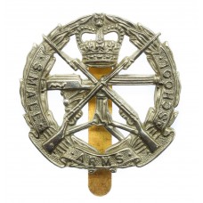 Small Arms School Corps Cap Badge - Queen's Crown